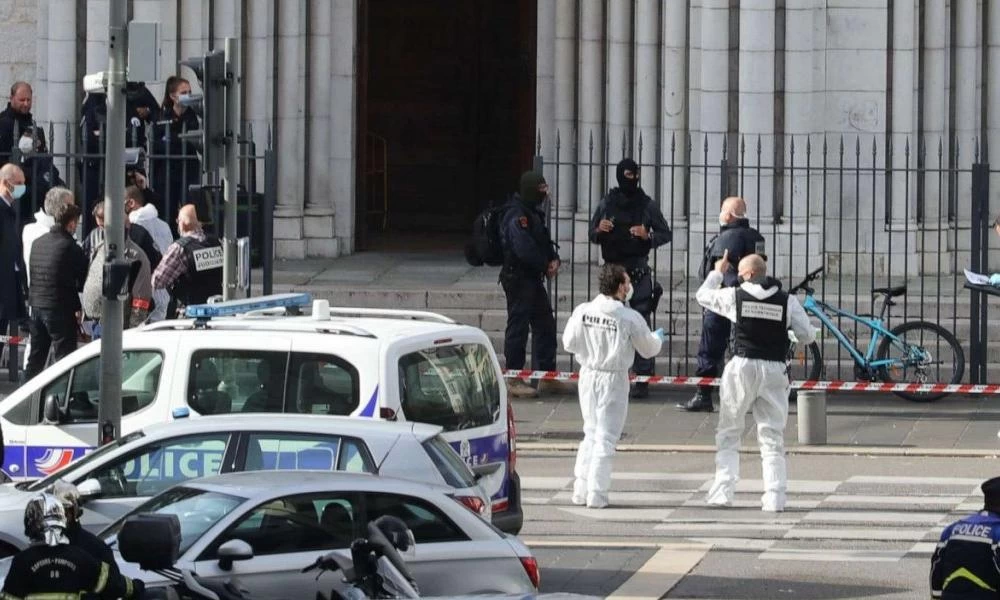 Αποκεφαλισμοί στη Γαλλία: Φωτογραφία του καθηγητή είχε ο δράστης